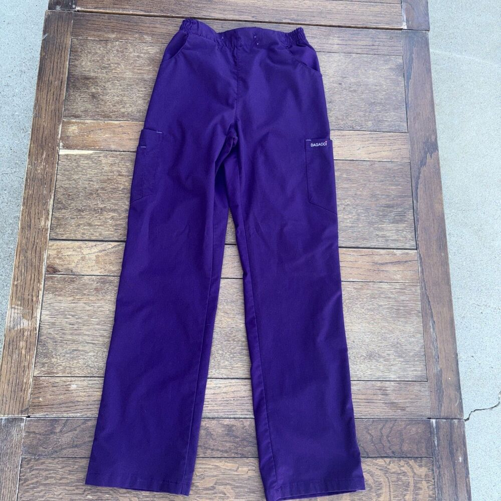 Dagacci women’s scrubs purple size small